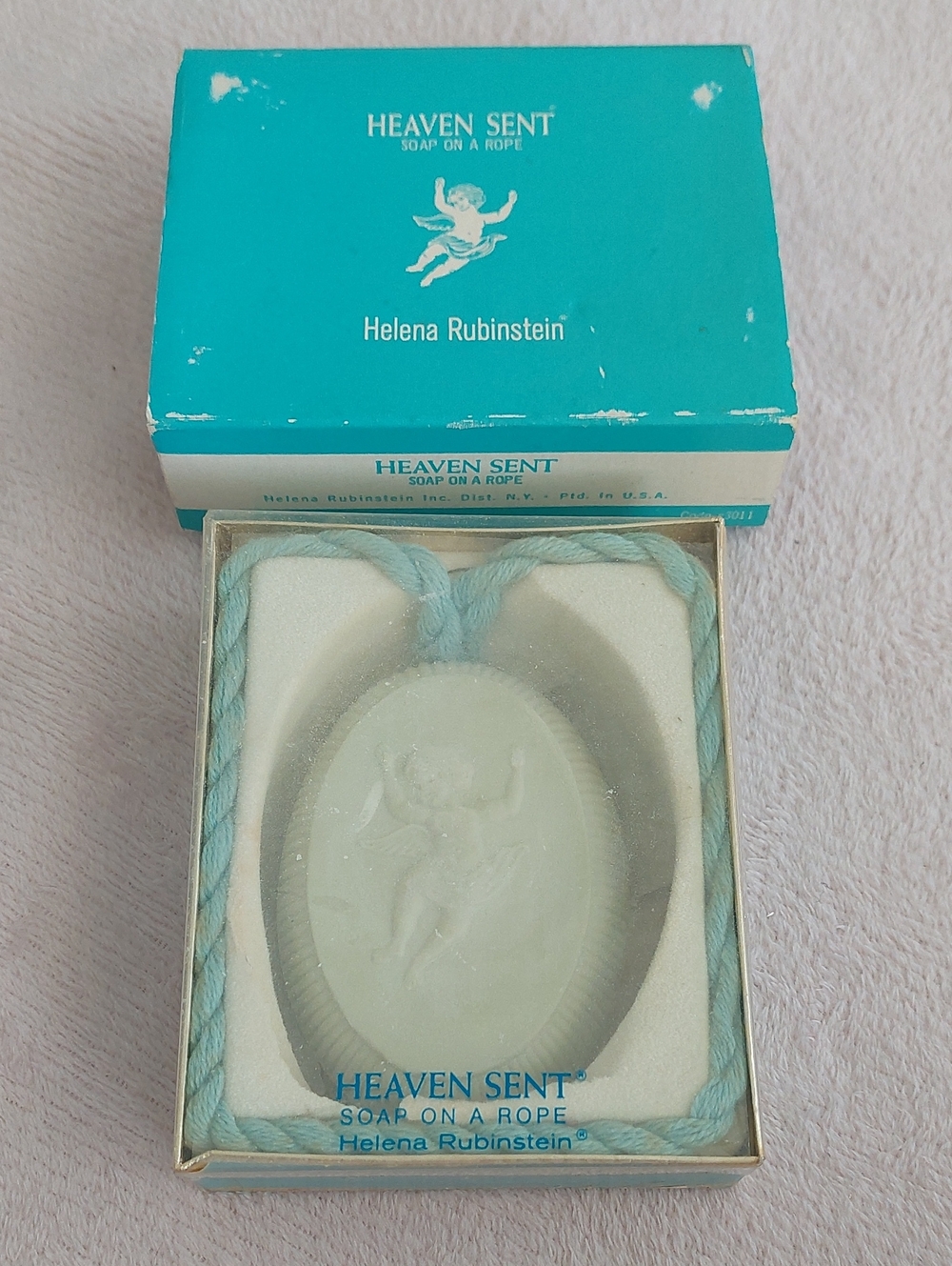 HELENA RUBINSTEIN "Heaven Sent" Soap on a Rope - NIB